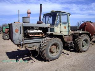 Tractor T-150 en zijn modificaties