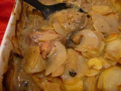 Hoe kook je aardappelen met eekhoorntjesbrood in de oven